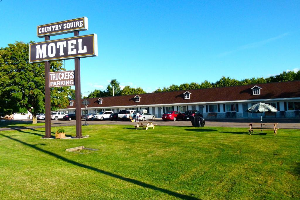 Country Squire Motel Arnprior Екстер'єр фото