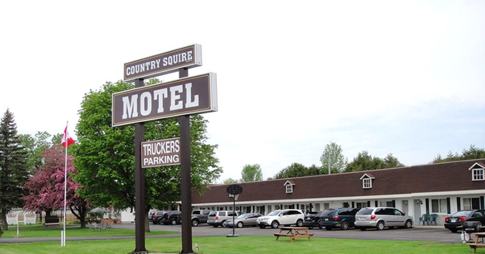 Country Squire Motel Arnprior Екстер'єр фото